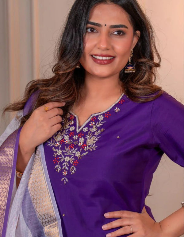 “Purple Elegance” – Signature Collection