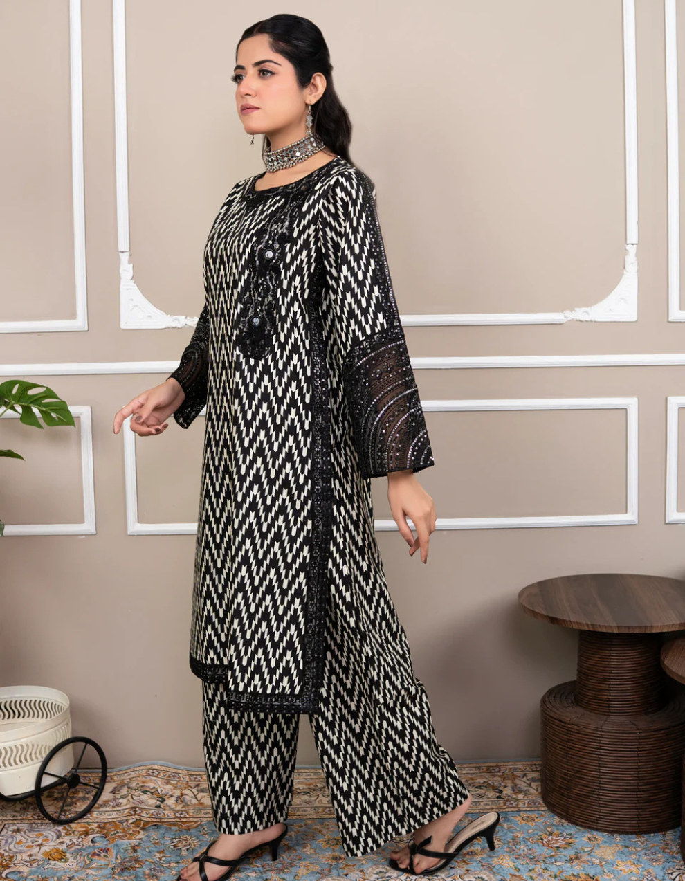 🖤✨ Midnight Monochrome Luxe ✨🤍কোড-15
