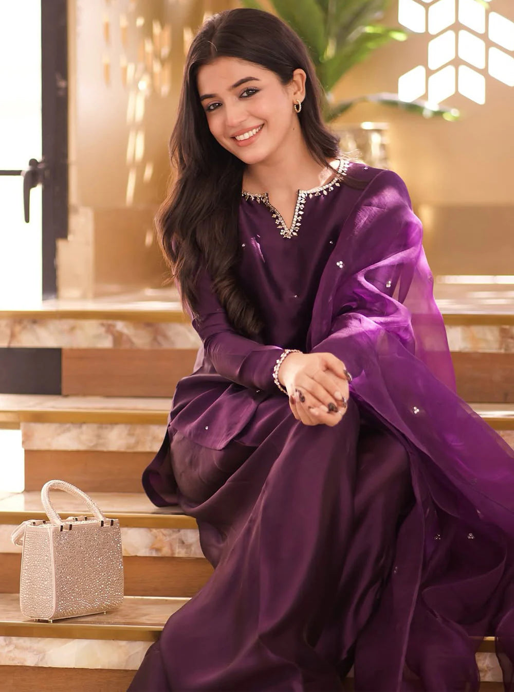 𝐒𝐡𝐚𝐡𝐞𝐞𝐧 𝐌𝐚𝐫𝐨𝐨𝐧 𝐑𝐨𝐲𝐚𝐥 𝐒𝐢𝐥𝐤 𝟑 𝐏𝐢𝐞𝐜𝐞